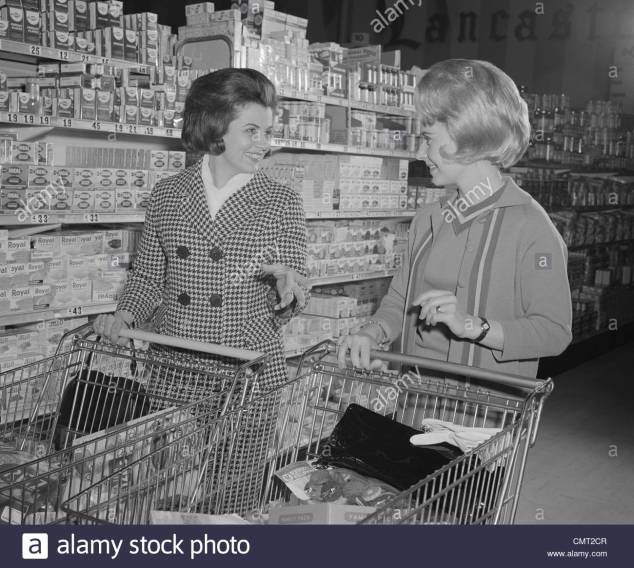 1960s-two-women-talking-shopping-supermarket-CMT2CR